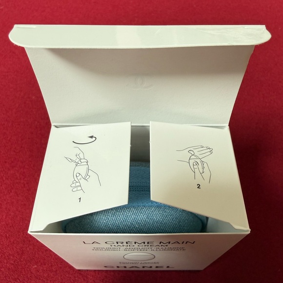 CHANEL Denim Spring26 hand cream  La Crème Main Pouch - Picture 3 of 9
